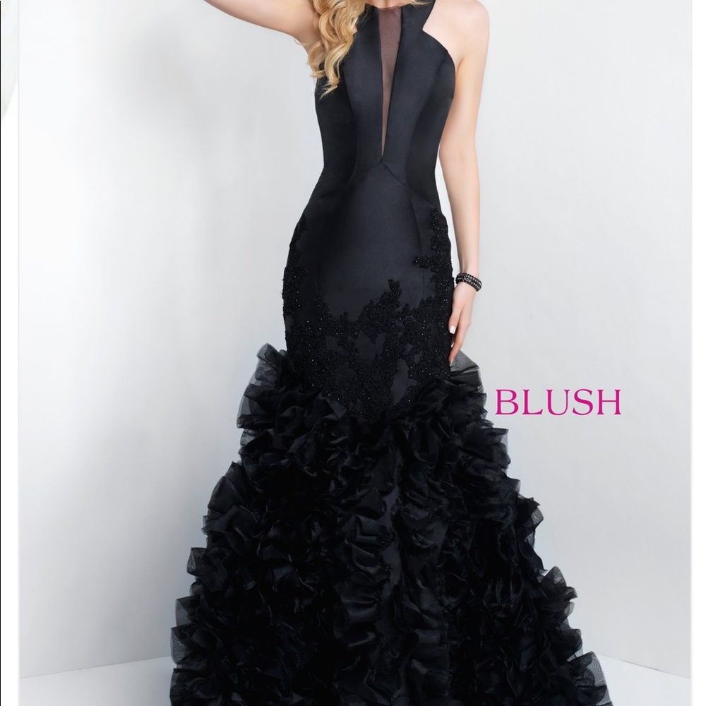 Black prom dress
